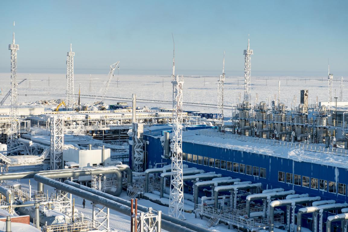 Дожимная компрессорная станция на установке комплексной подготовки газа (УКПГ-1В) Ямбургского нефтегазоконденсатного месторождения (НГКМ)